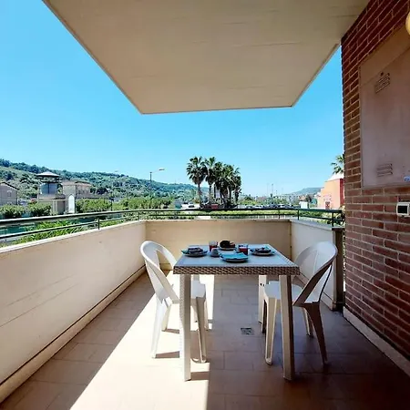 Lägenhet 300 Mt Dal Mare Terrazza, Wifi E Parcheggio Grottammare