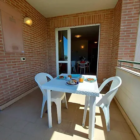 Lägenhet 300 Mt Dal Mare Terrazza, Wifi E Parcheggio