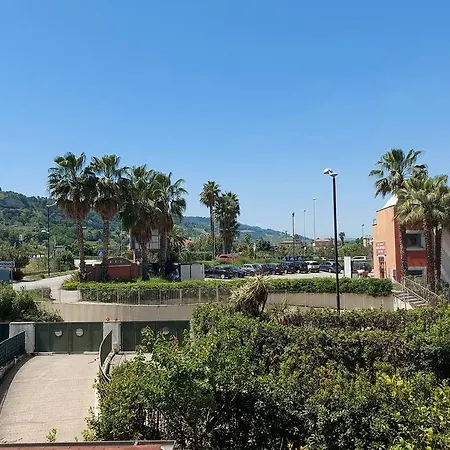 Lägenhet 300 Mt Dal Mare Terrazza, Wifi E Parcheggio Grottammare